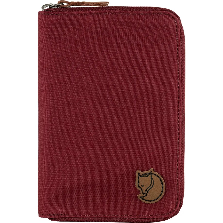 Passport Wallet Bordeaux Red Hot New - Fjällräven
